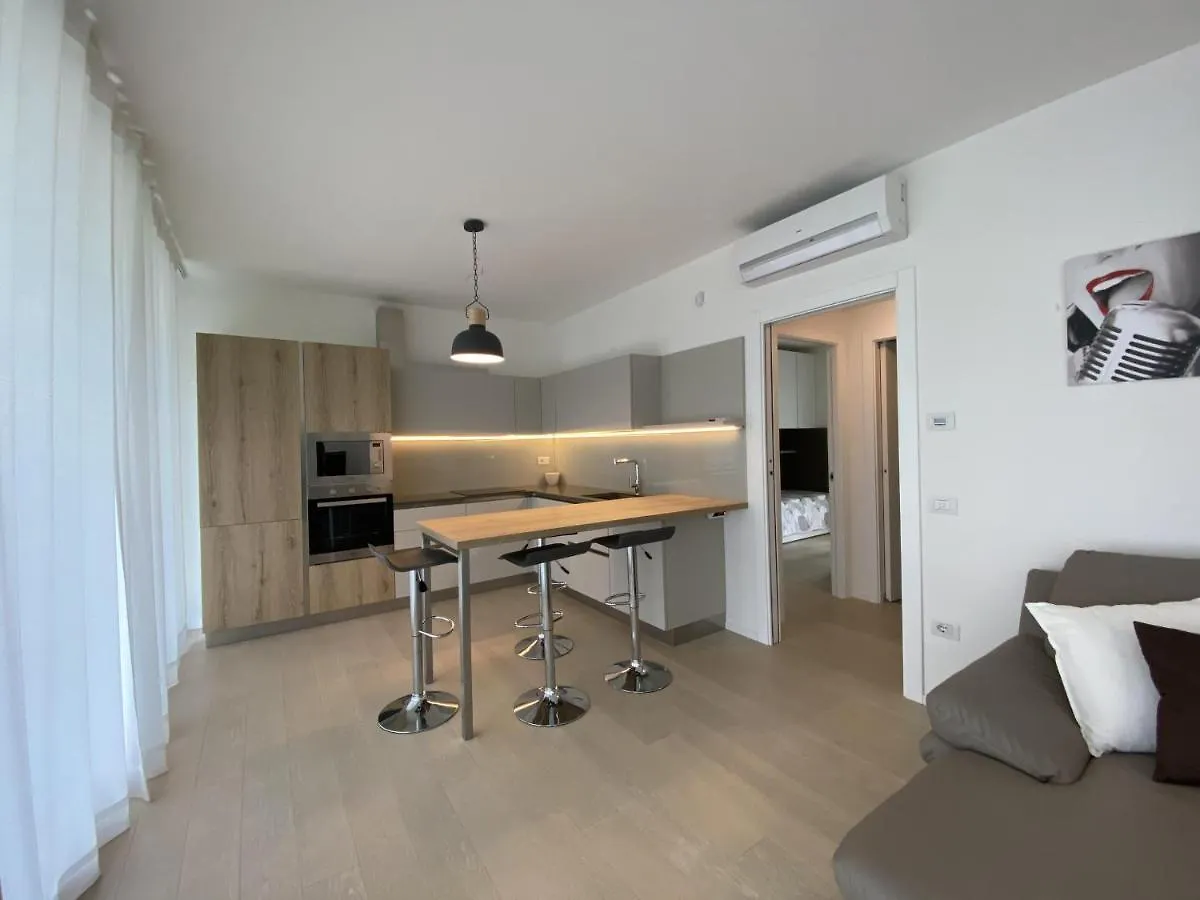 Immobiliare Jvl - White Residence Lido di Jesolo Daire