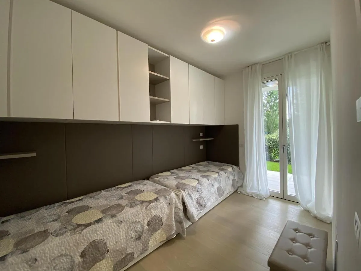 Immobiliare Jvl - White Residence Lido di Jesolo Apartment